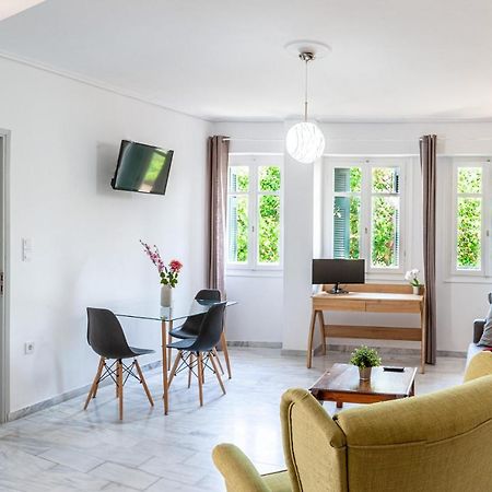 Sunny Apartment On The 2Nd Floor In Bohemian Psiri In Athens' Historic Center-In Vivo Apartments Экстерьер фото